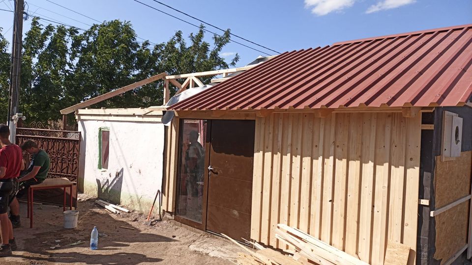 Romahaus 25 Aufbau 9.jpeg